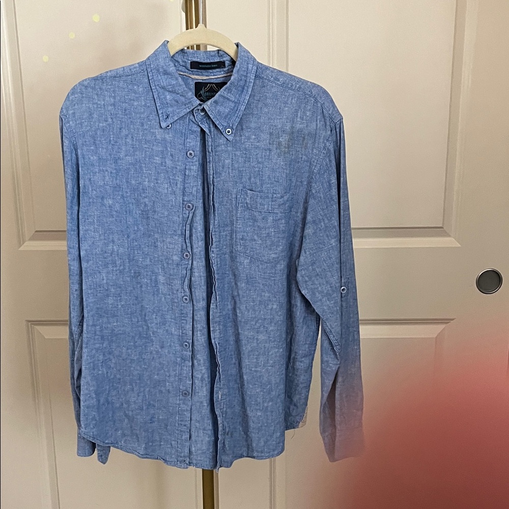 Men's Light Blue Button-Down Shirt